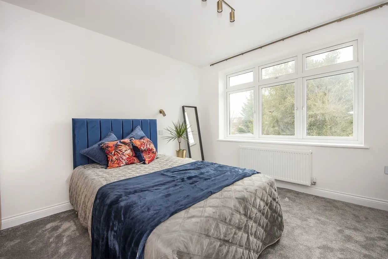 Park Avenue Hounslow TW3 photo 4