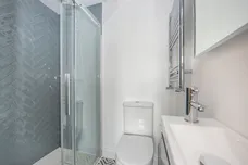 Park Avenue Hounslow TW3 photo 6