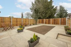 Park Avenue Hounslow TW3 photo 7