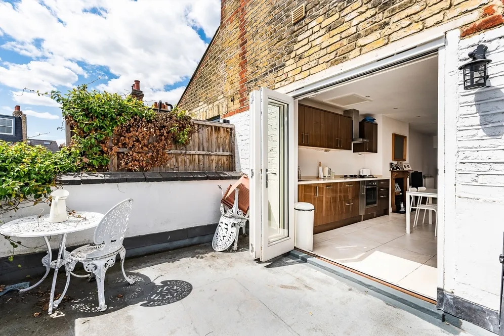 Hambalt Road Clapham SW4 photo 3
