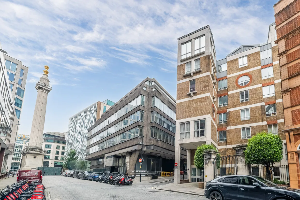 Monument Street, London, EC3R photo 1