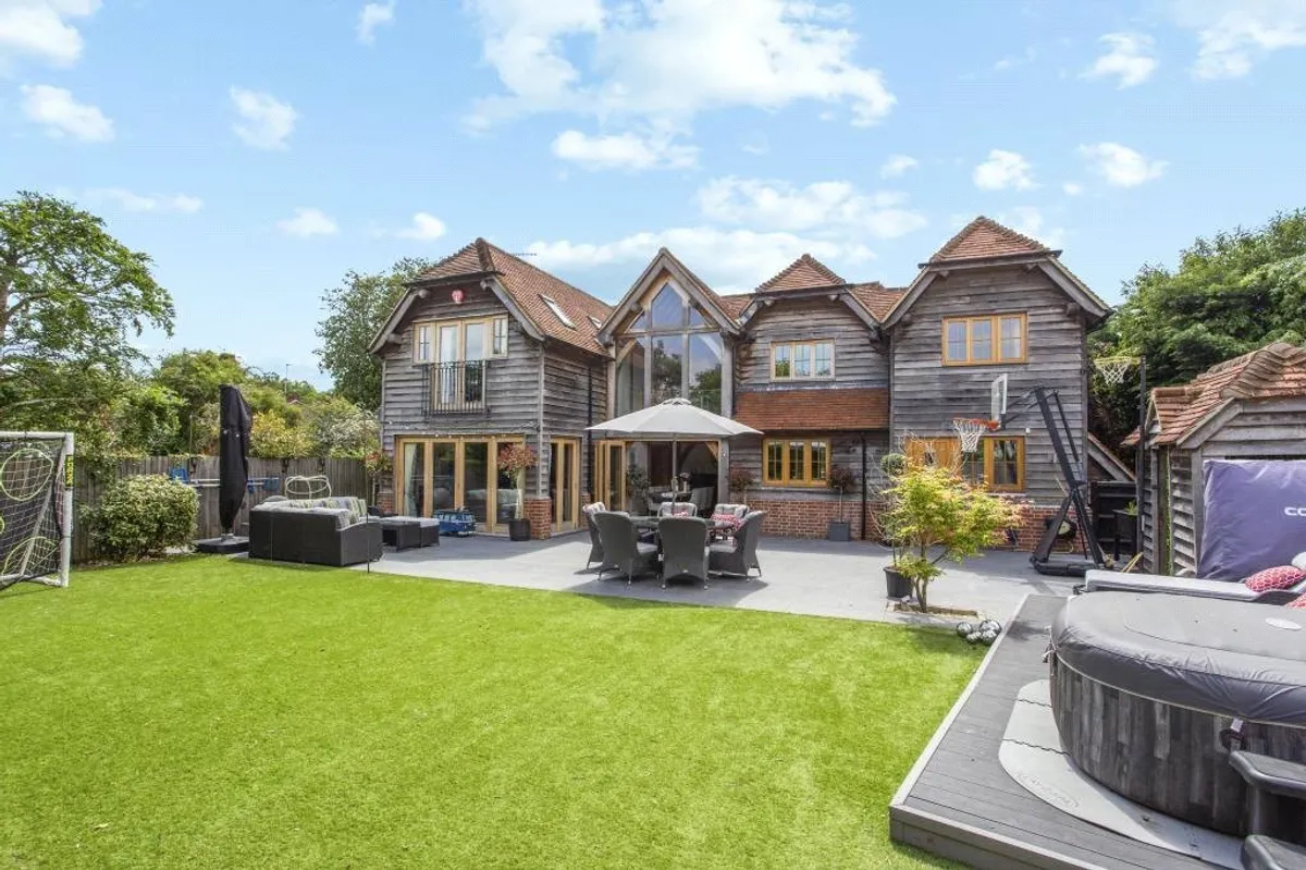 Victory Cottage, Old Basing, Basingstoke, Hampshire, RG24