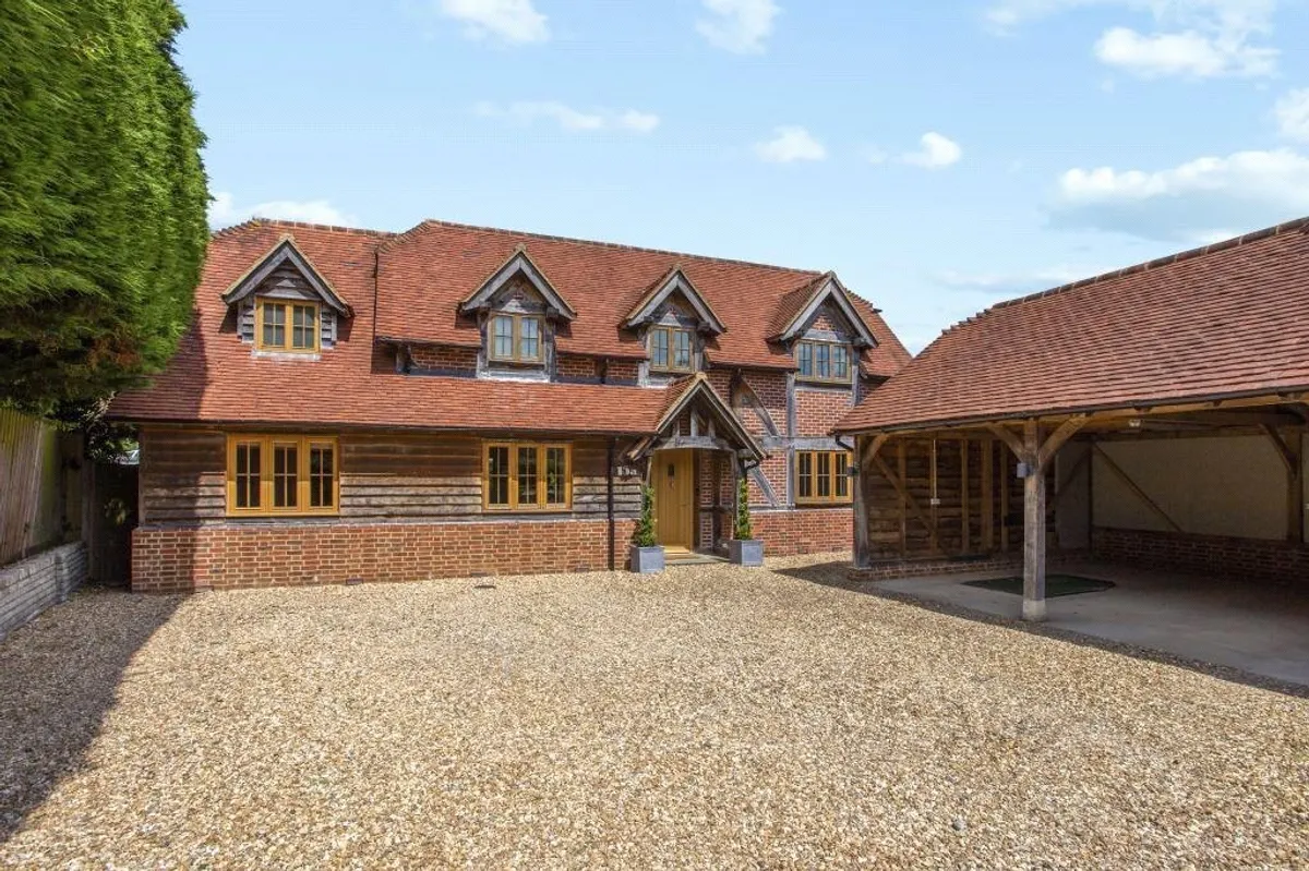 Victory Cottage, Old Basing, Basingstoke, Hampshire, RG24