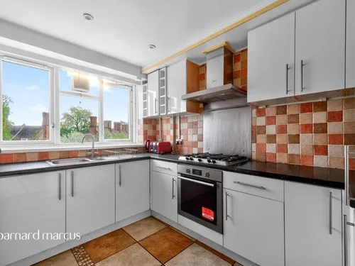 Hazelhurst Road, LONDONphoto