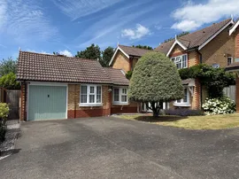 Darent Close, Stone Cross, Pevensey photo