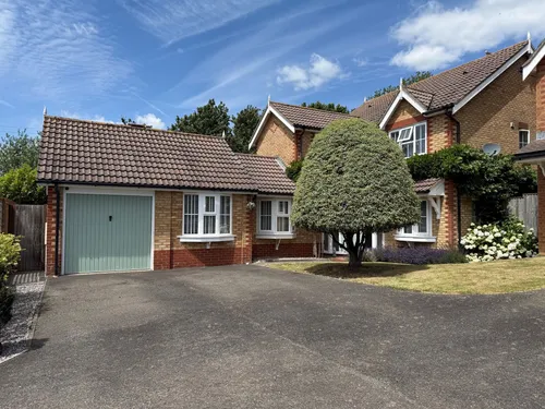 Darent Close, Stone Cross, Pevenseyphoto