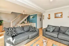Nightingale Avenue, Frome