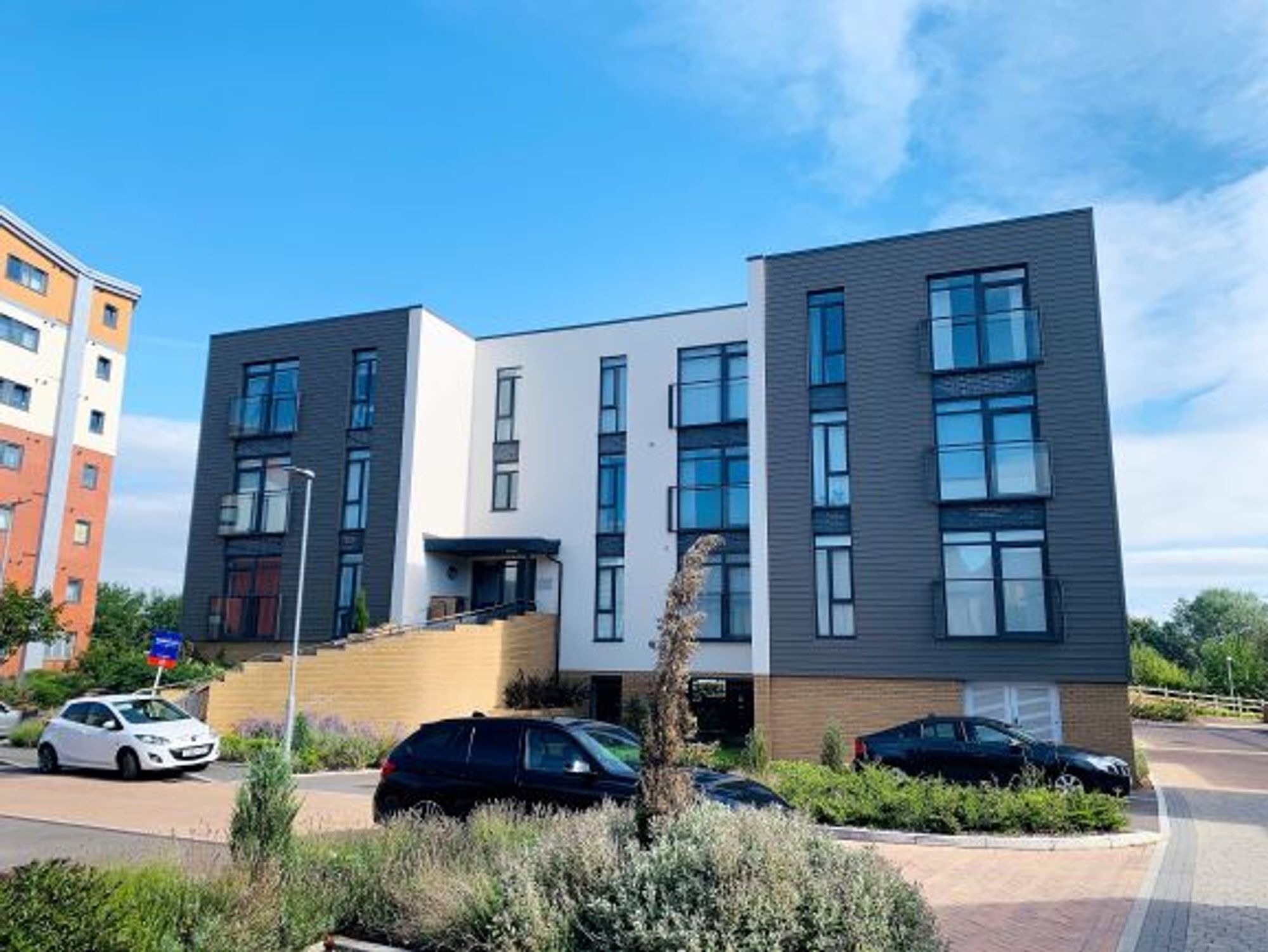 Firepool Crescent, Taunton Image 1