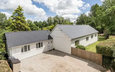 Yeoford, Crediton