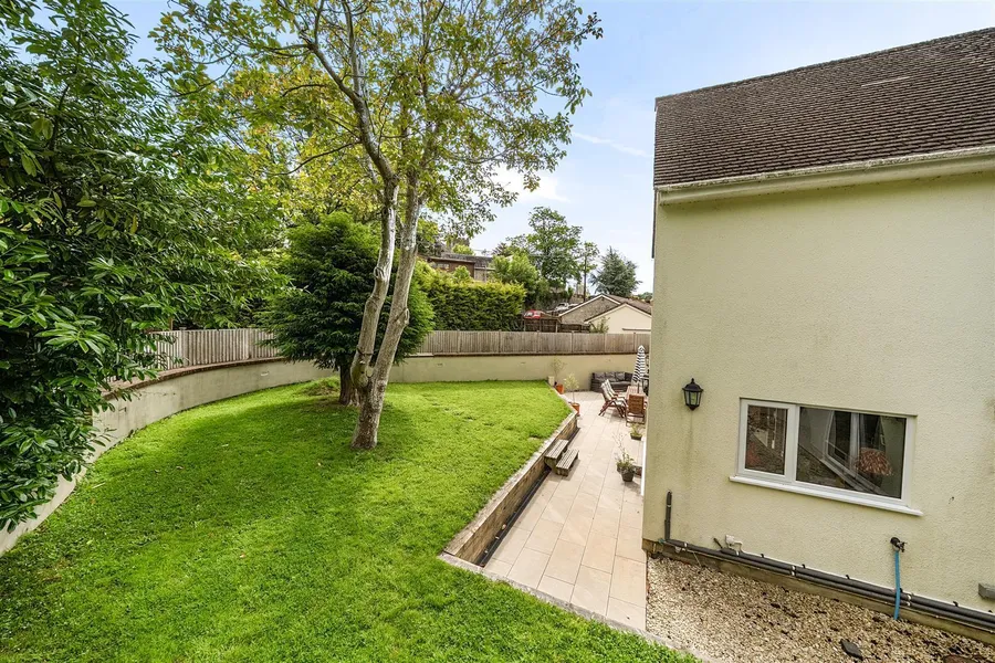 Property Image 12