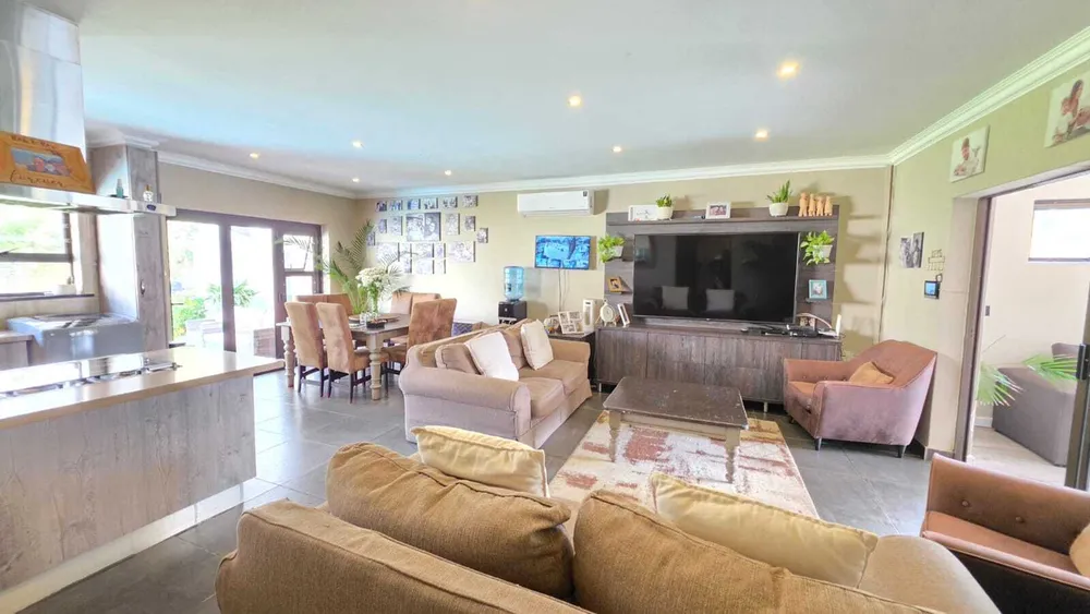 South Africa, Gauteng, Buurendal, Klipplaat Drive, 14