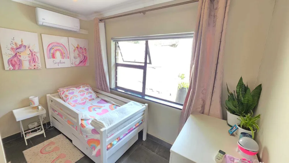 South Africa, Gauteng, Buurendal, Klipplaat Drive, 14