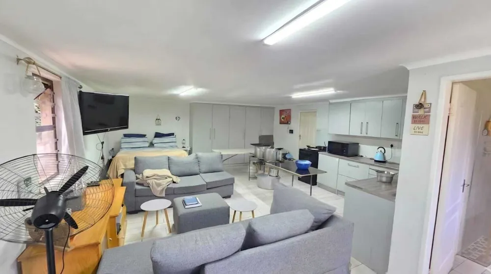 South Africa, Gauteng, Buurendal, Klipplaat Drive, 14