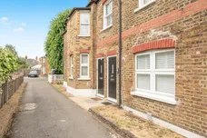 Second Avenue, Enfield