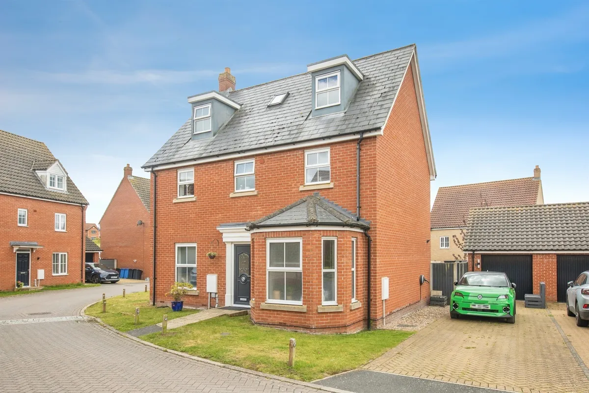 Emma Girling Close, Hadleigh, Ipswich