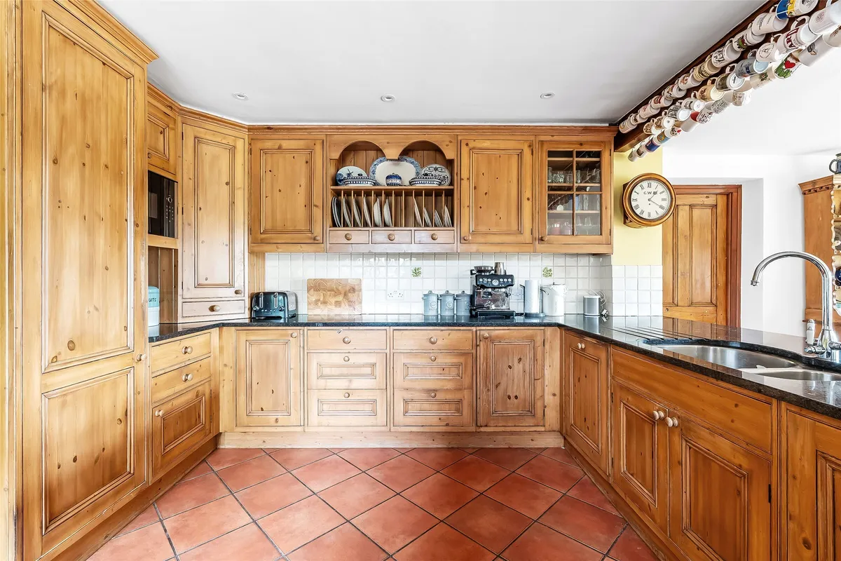 Misbrooks Green Road, Beare Green, Dorking, RH5