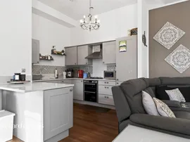 Glanville Way, EPSOM photo