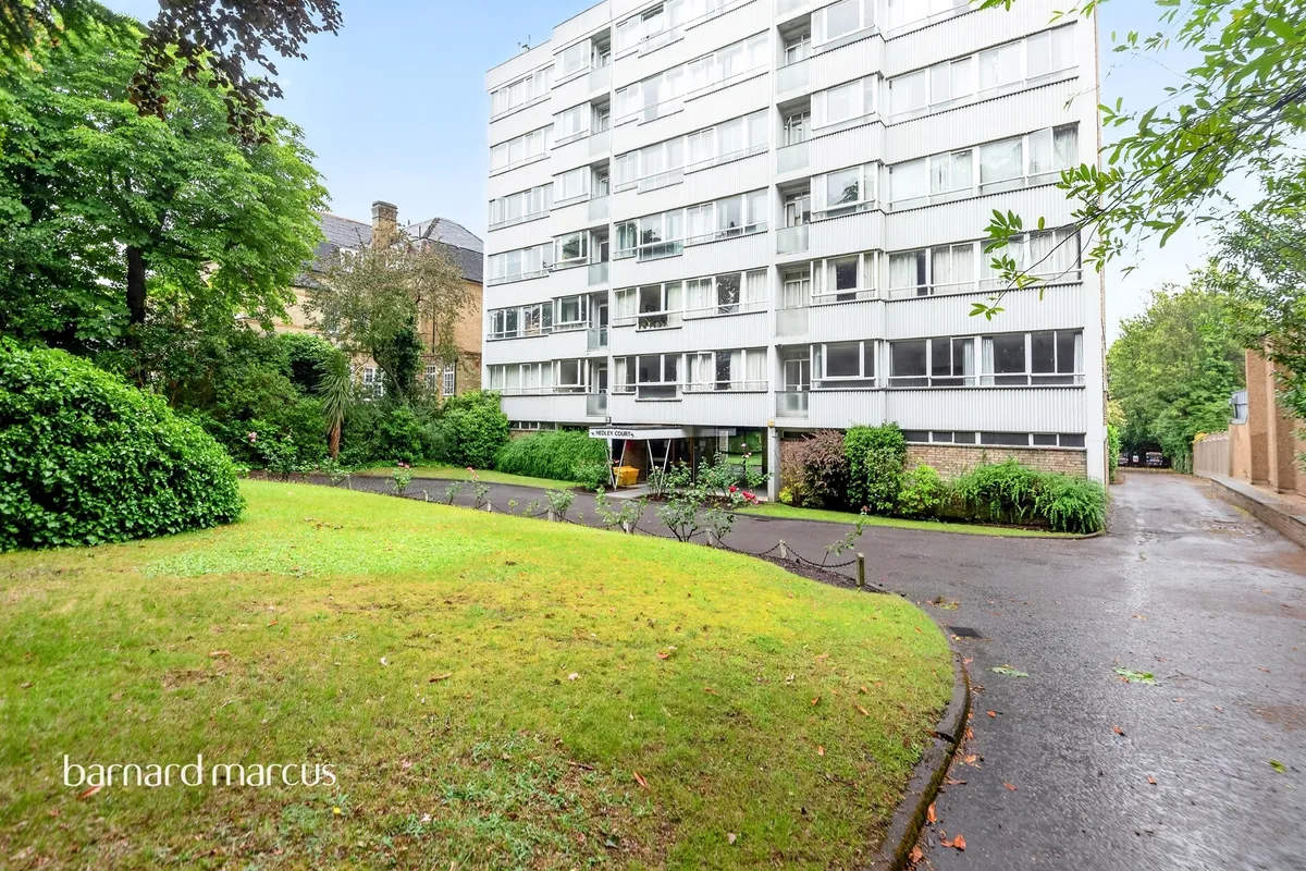 Putney Hill, London