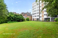 Putney Hill, London