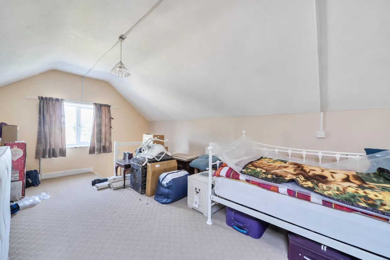 Brownshill, Stroud, GL6 photo 9
