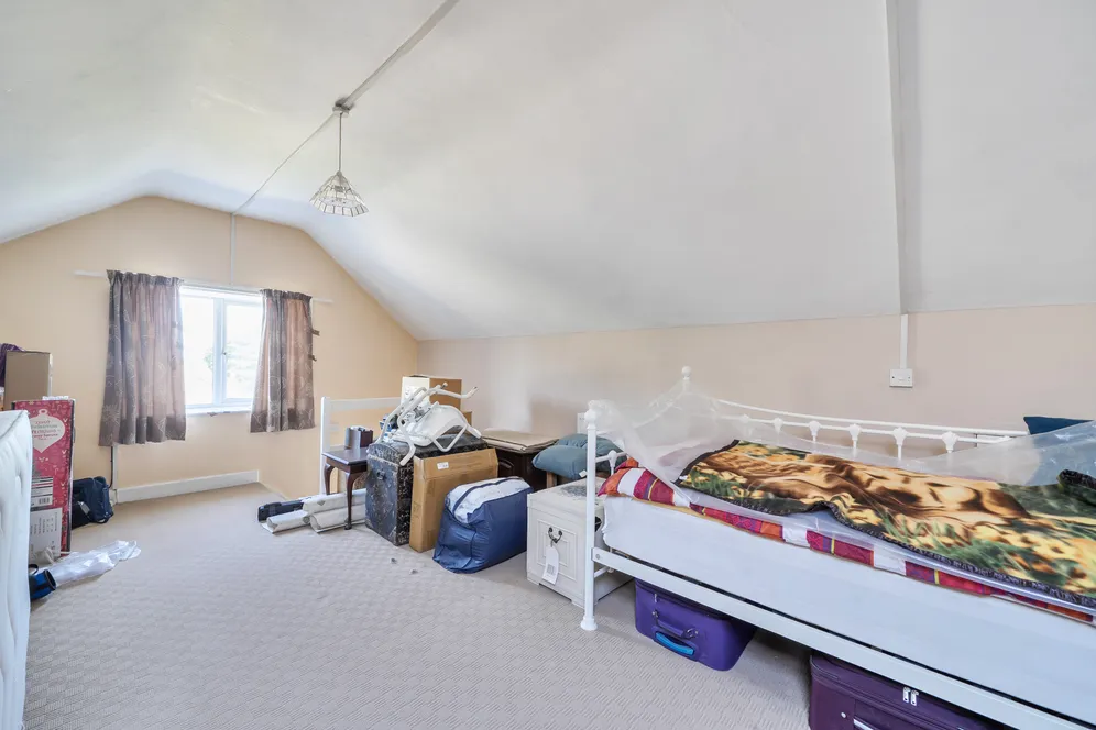 Brownshill, Stroud, GL6 photo 9
