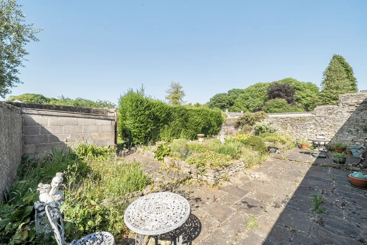Brownshill, Stroud, GL6 photo 11