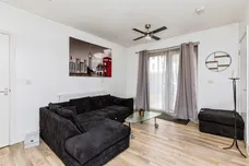 West Green Drive, Crawley