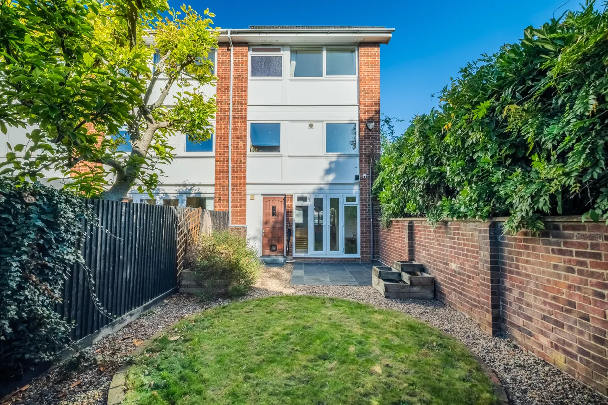 Coppelia Road, London, SE3 photo 19