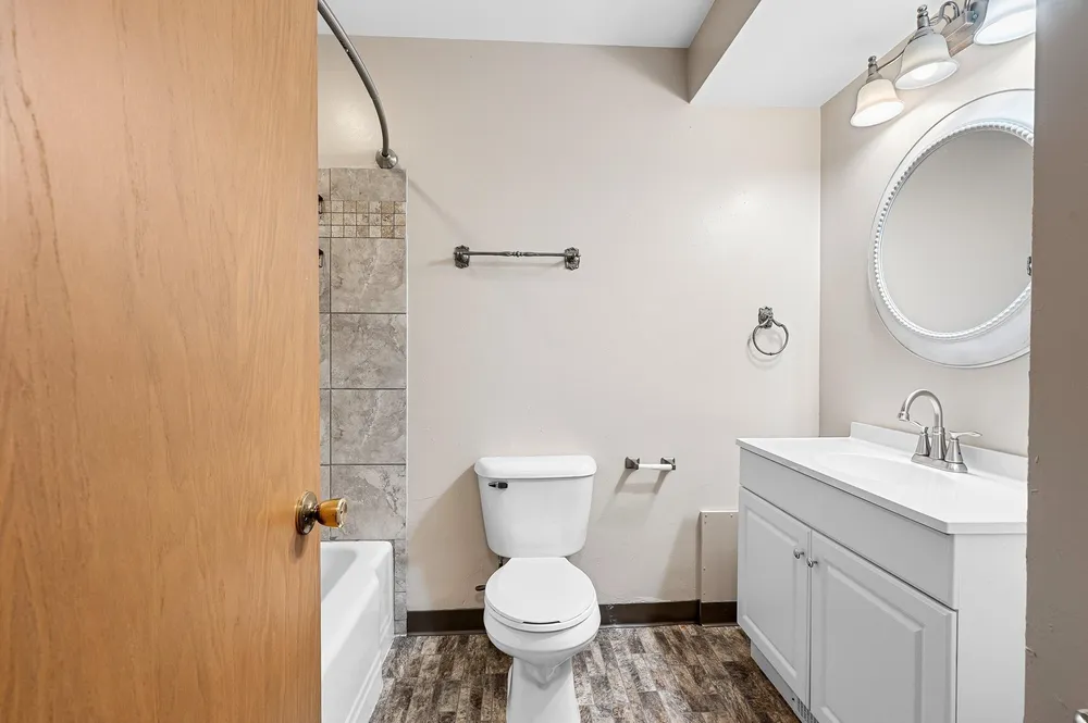 1618 S Riverdale Dr, Appleton, WI 54914