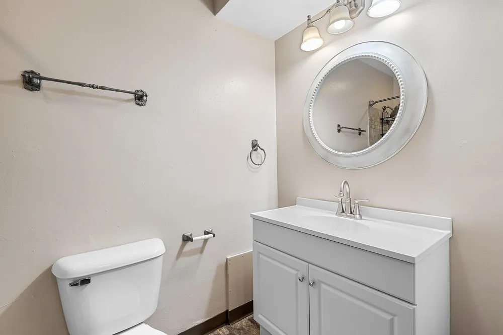 1618 S Riverdale Dr, Appleton, WI 54914