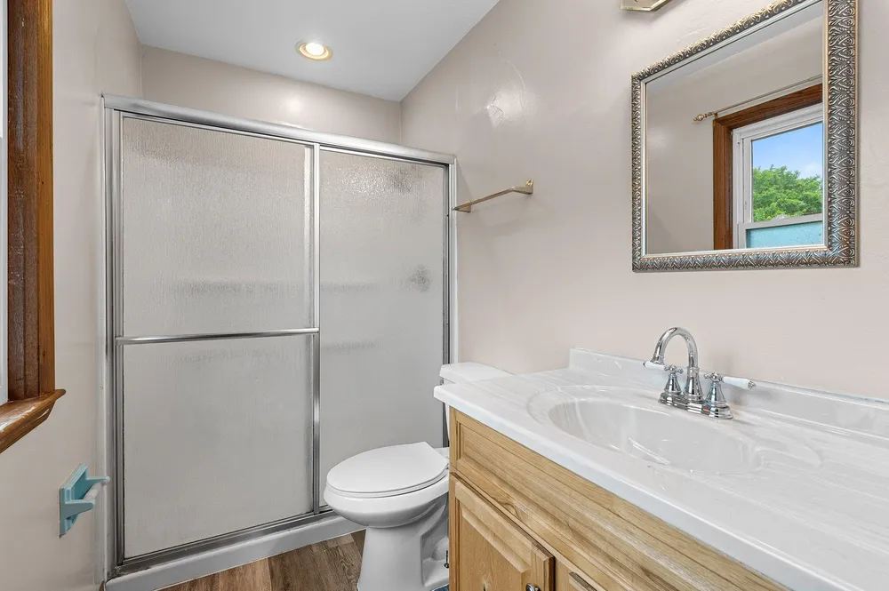 1618 S Riverdale Dr, Appleton, WI 54914