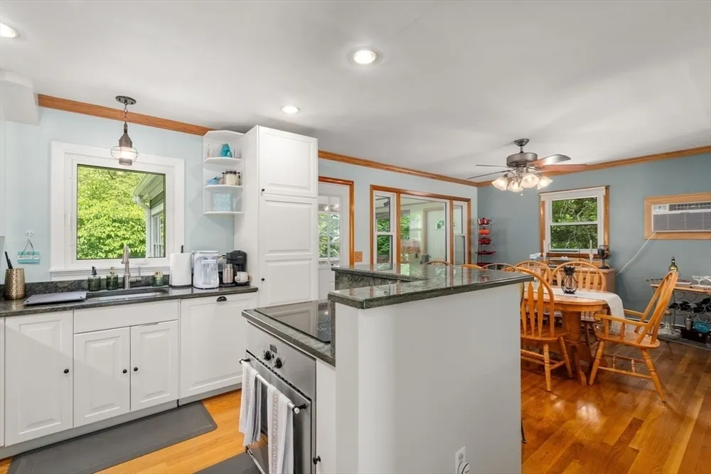 12 Ruby Rd, Saugus, MA 01906