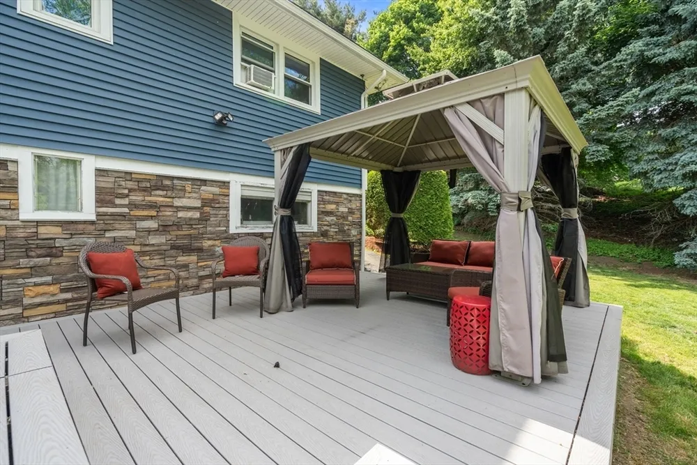 12 Ruby Rd, Saugus, MA 01906