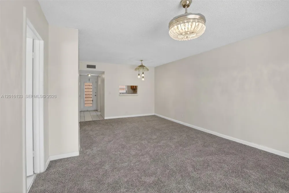 3048 Sunrise Lakes Dr E, Sunrise, FL 33322