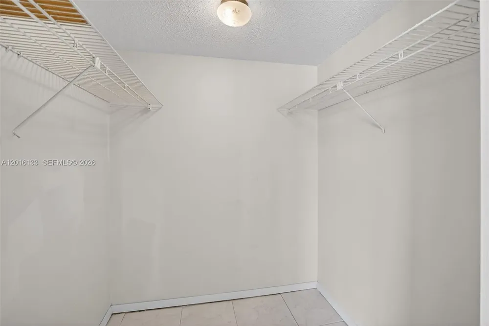 3048 Sunrise Lakes Dr E, Sunrise, FL 33322