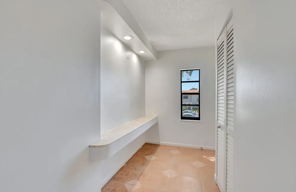 21864 Arriba Real, Boca Raton, FL 33433