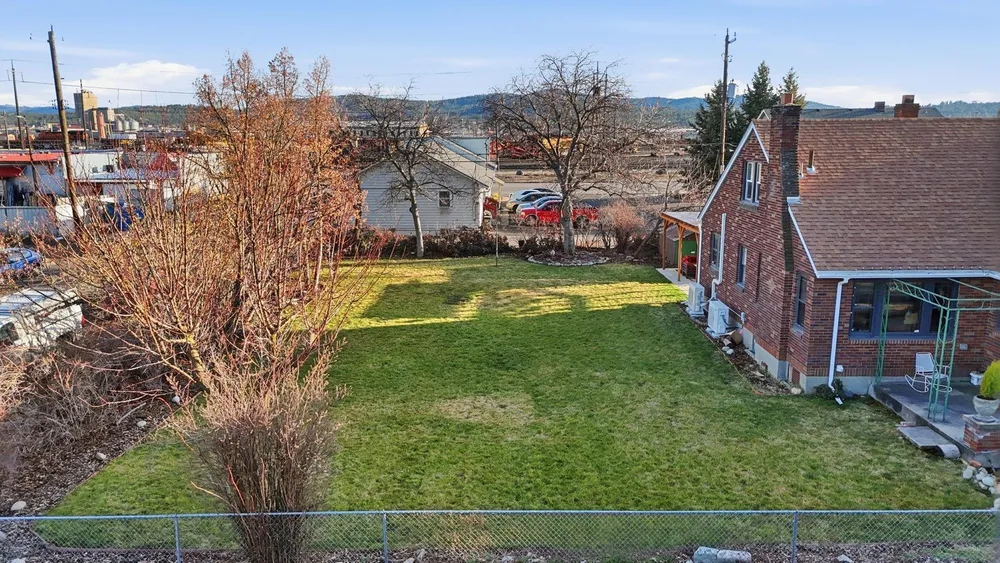 5038 E Commerce Ave, Spokane, WA 99212