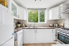 Ashley Crescent, LONDON