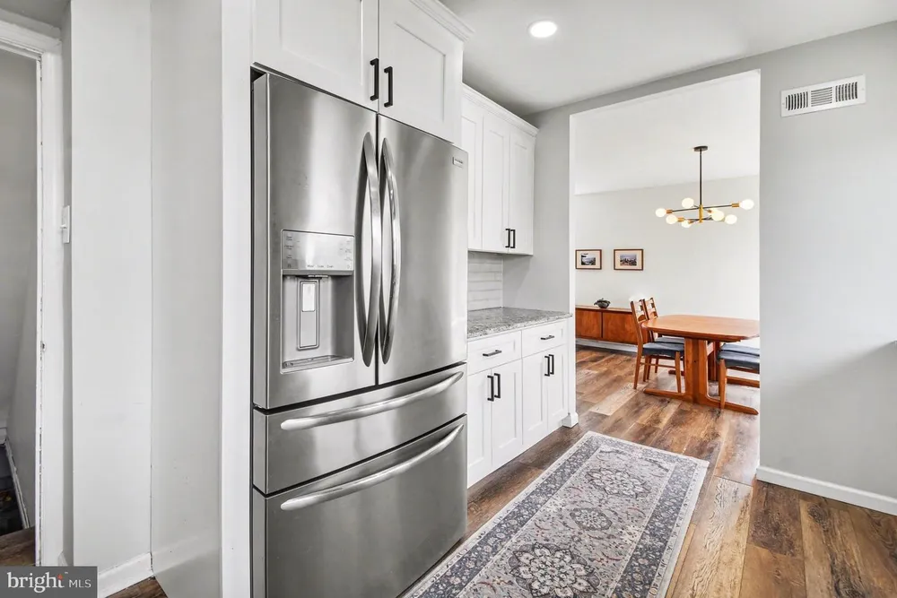 916 E Gowen Ave, Philadelphia, PA 19150