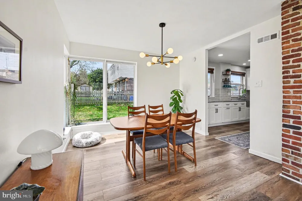 916 E Gowen Ave, Philadelphia, PA 19150