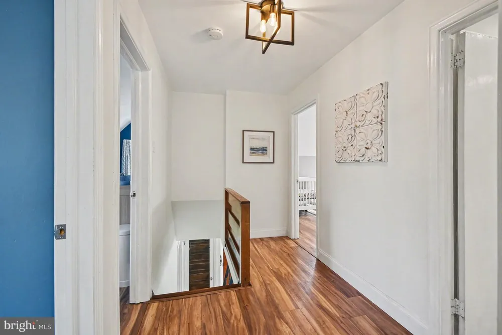 916 E Gowen Ave, Philadelphia, PA 19150