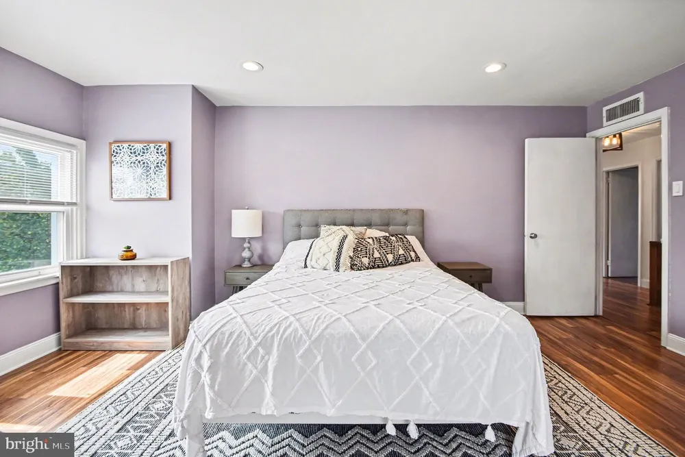 916 E Gowen Ave, Philadelphia, PA 19150