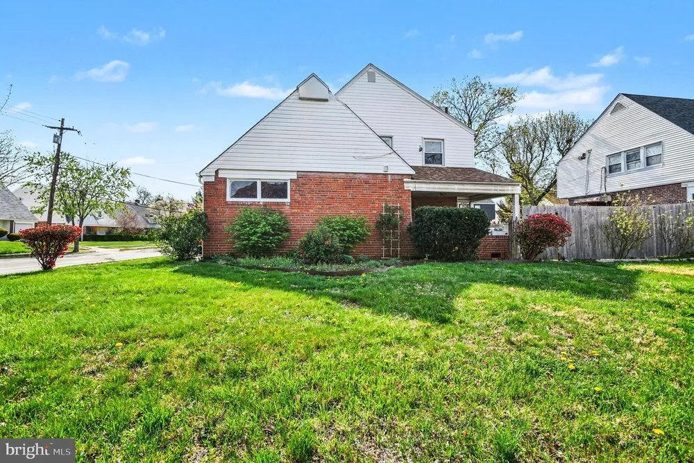 916 E Gowen Ave, Philadelphia, PA 19150