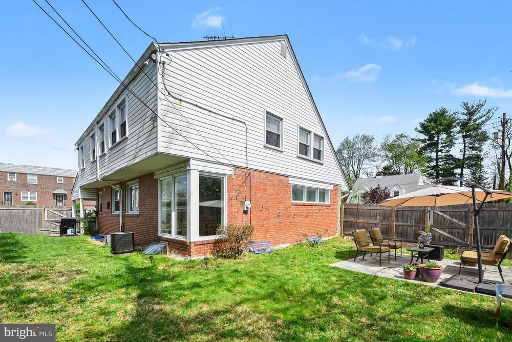 916 E Gowen Ave, Philadelphia, PA 19150
