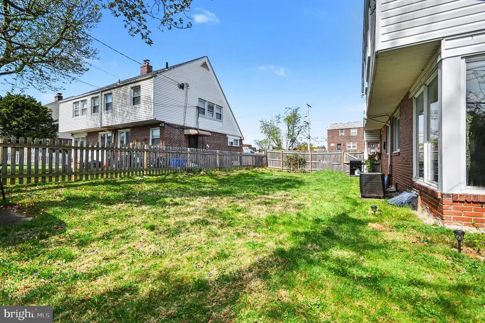 916 E Gowen Ave, Philadelphia, PA 19150