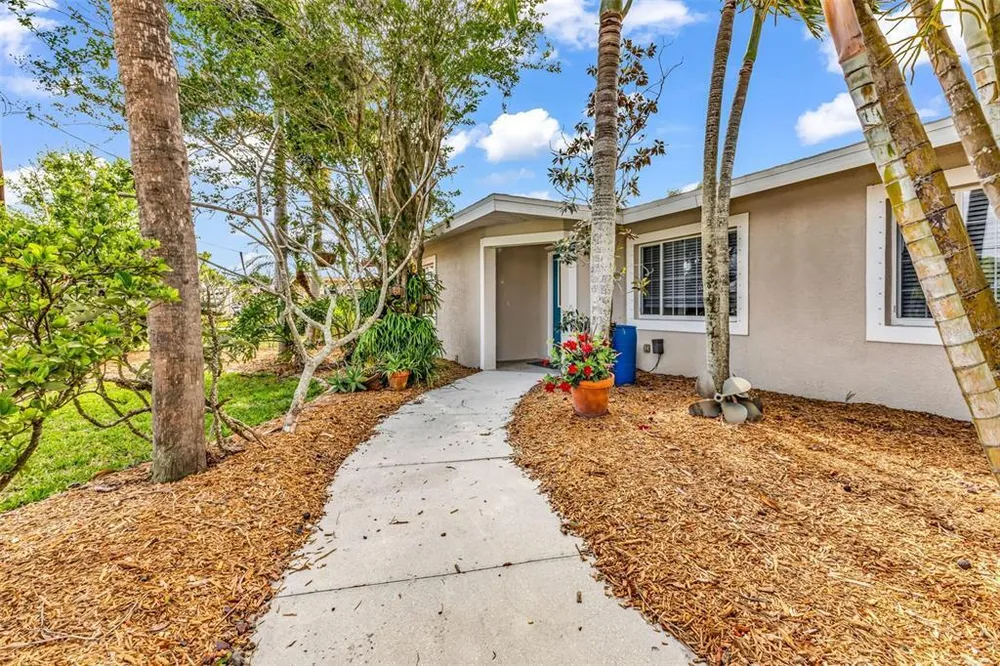 28401 Coco Palm Dr, Punta Gorda, FL 33982