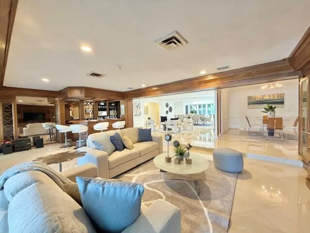 57 Cayuga Rd, Sea Ranch Lakes, FL 33308