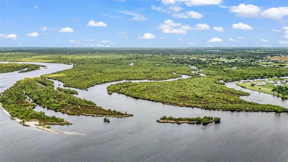 SW Sunnybreeze Rd, Arcadia, FL 34269