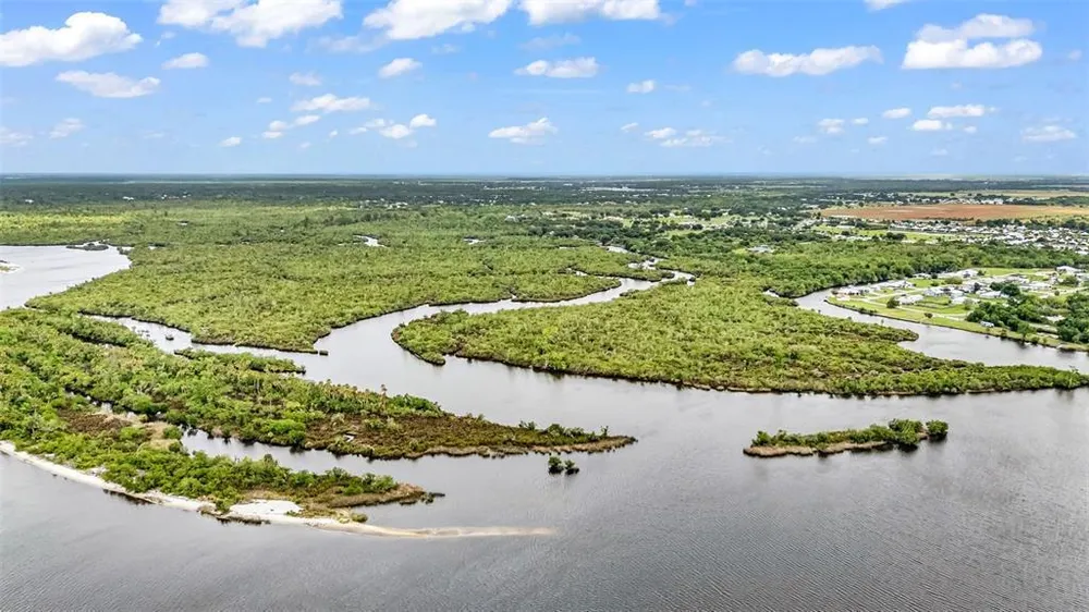SW Sunnybreeze Rd, Arcadia, FL 34269