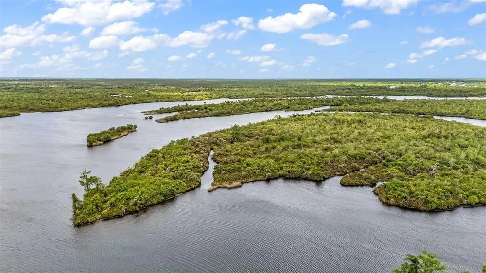 SW Sunnybreeze Rd, Arcadia, FL 34269